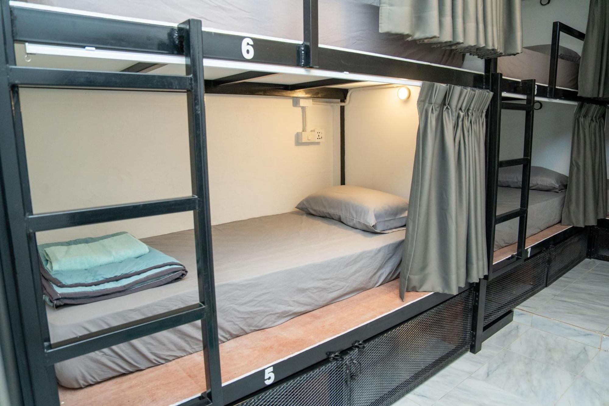 Misfits Hostel 拜县 外观 照片